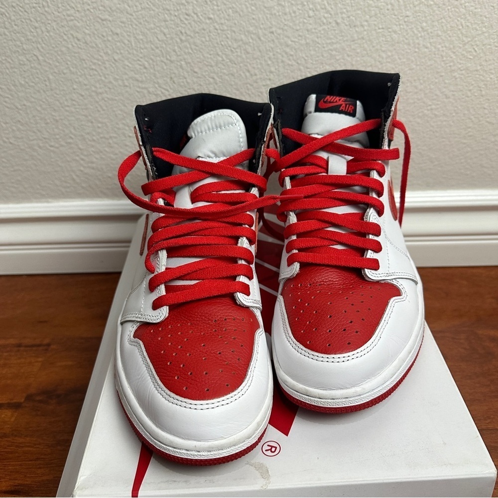 Air Jordan 1 Retro High OG Heritage Size 11 - Picture 4 of 10